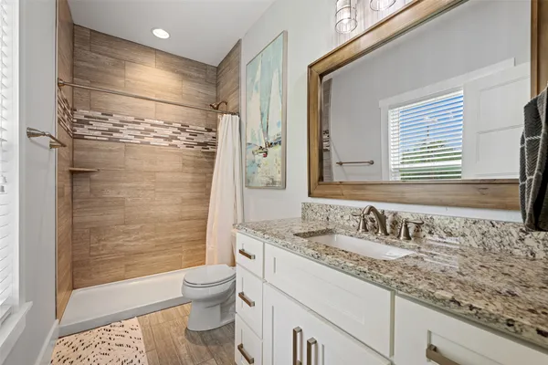 $749,000 | 1016 Sherwood Forest Drive, Marble Falls, TX 78654