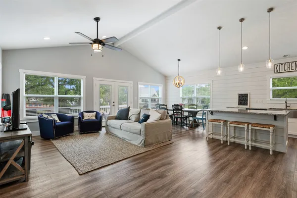 $749,000 | 1016 Sherwood Forest Drive, Marble Falls, TX 78654