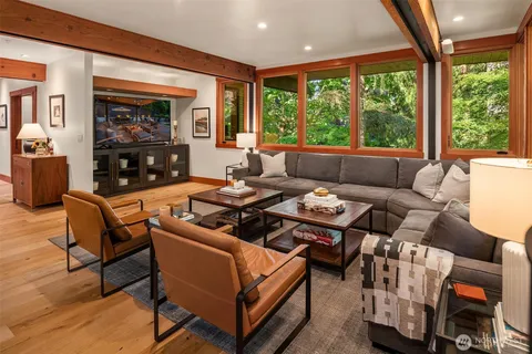 $3,150,000 | 2716 106th Place Southeast, Bellevue, WA 98004