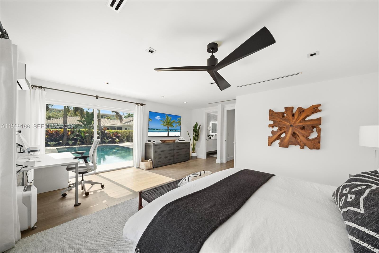 519 Layne Boulevard Hallandale Beach, FL 33009 - Photo 16 of 40