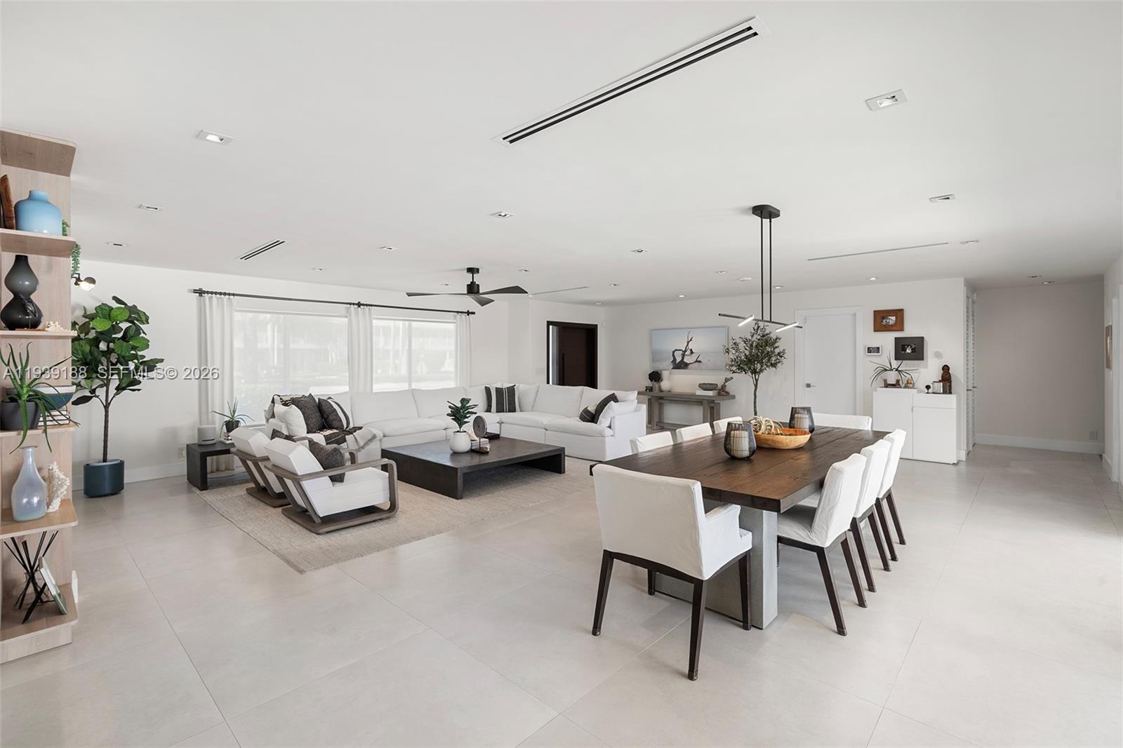 519 Layne Boulevard Hallandale Beach, FL 33009 - Photo 7 of 40