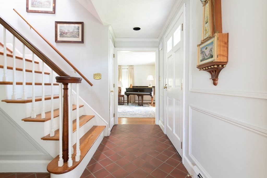 30 Myles Standish Road Weston, MA 02493 - Photo 4 of 42 Gallery Image 4