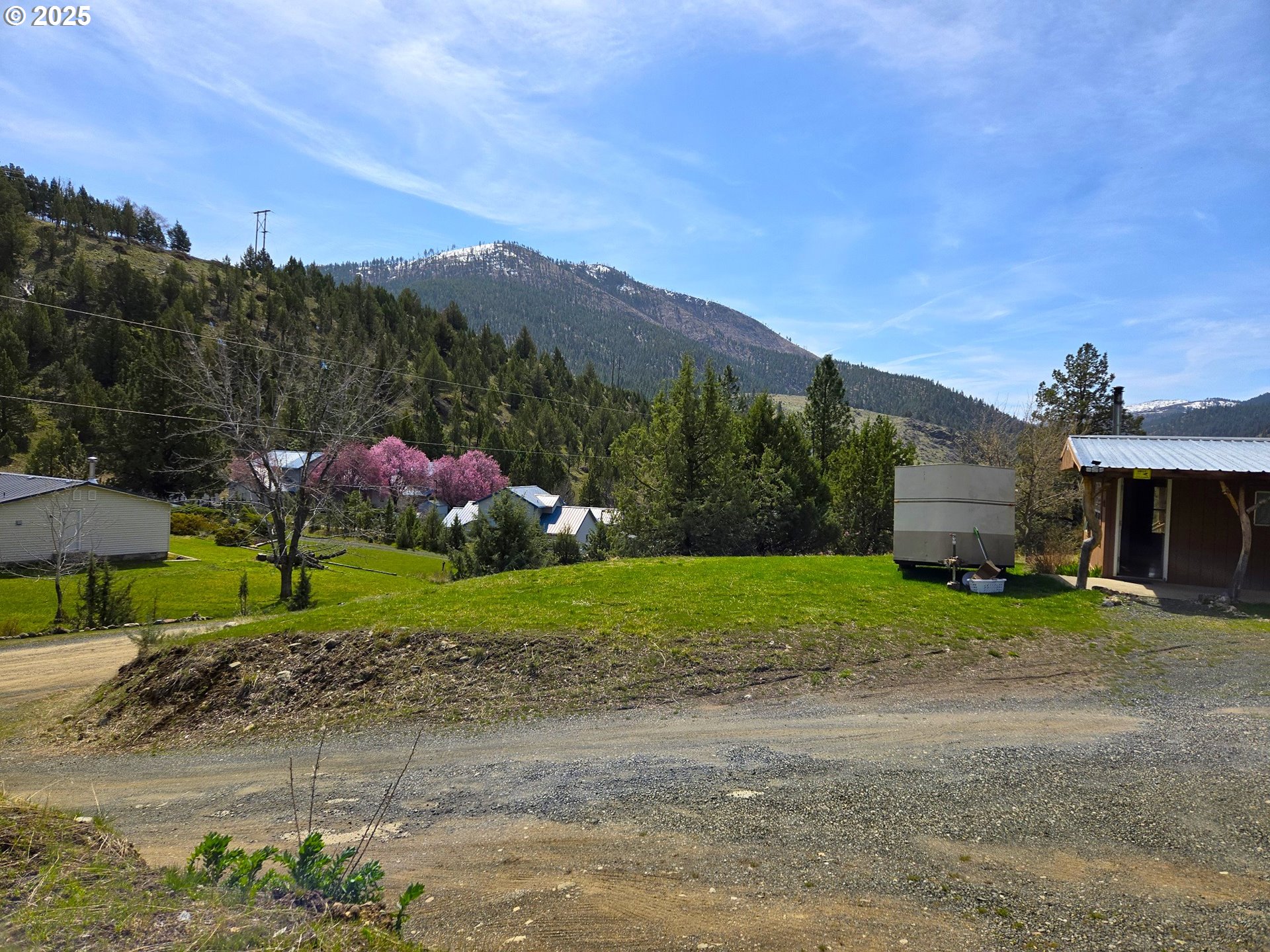 4035 Patterson Drive Canyon City, OR 97820 - Photo 5 of 34