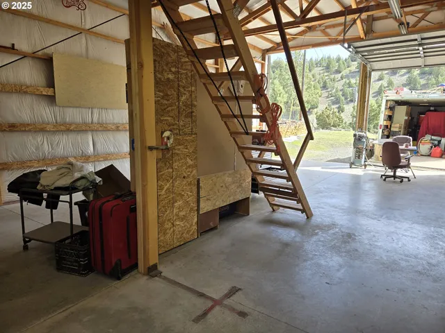 $239,900 | 4035 Patterson Drive, Canyon City, OR 97820