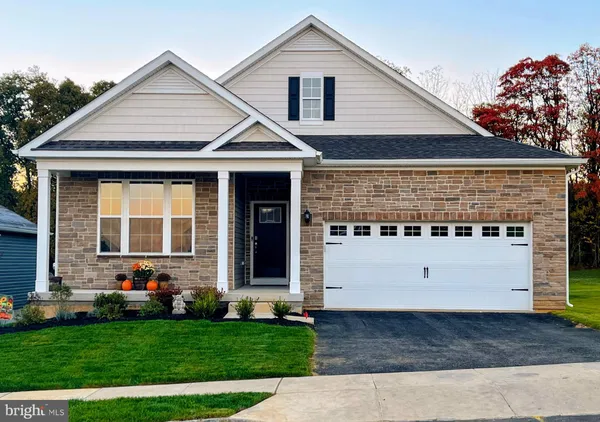 $585,990 | 1430 Silk Run, Breinigsville, PA 18031