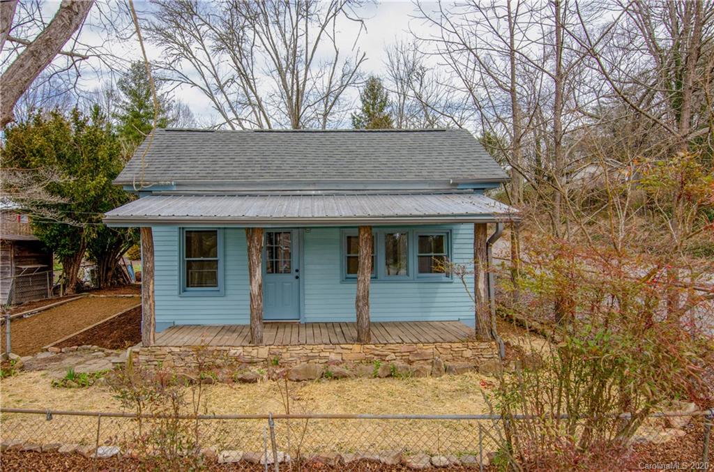 983 Tinsley Road Brevard, NC 28712 - Photo 1 of 21 Gallery Image 1