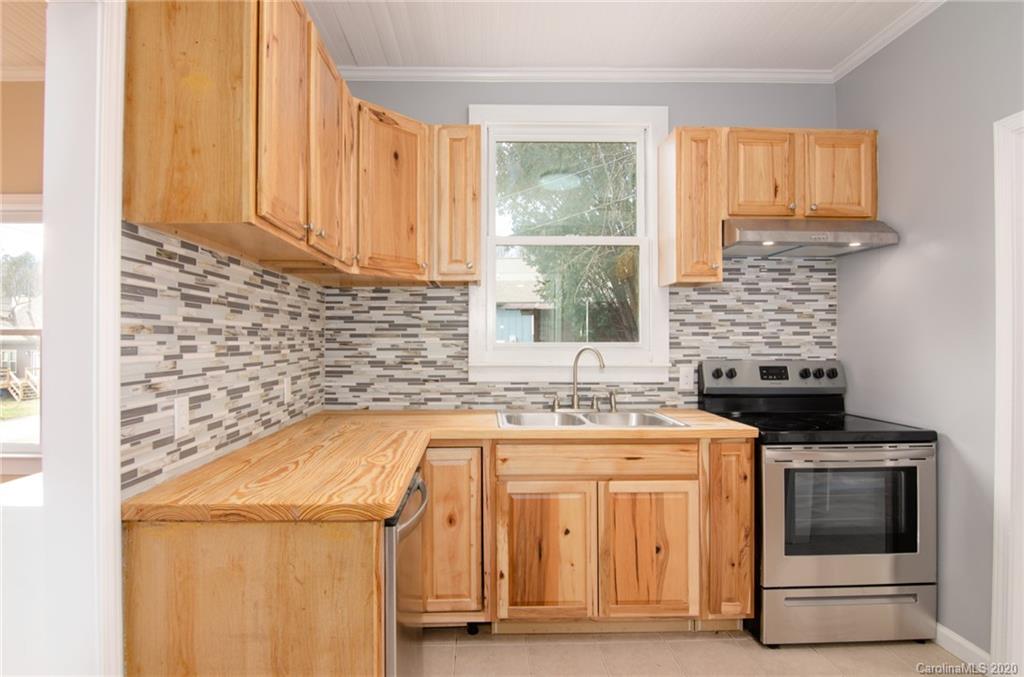 983 Tinsley Road Brevard, NC 28712 - Photo 8 of 21 Gallery Image 8