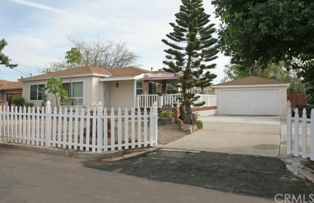 Charming 3 BD, 1 BA, Upgraded Home on Huge Lot