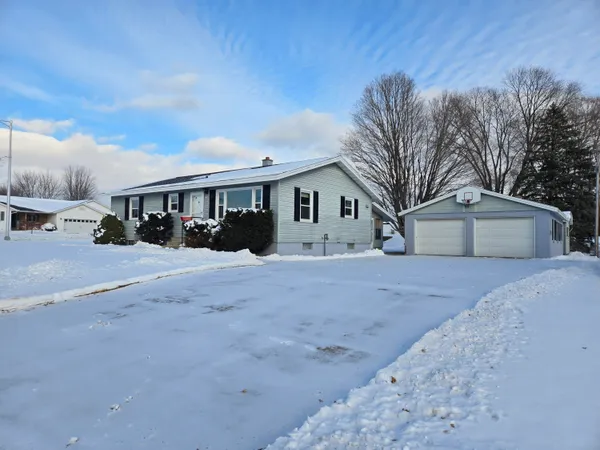 1332 East Avenue North, Onalaska, WI 54650