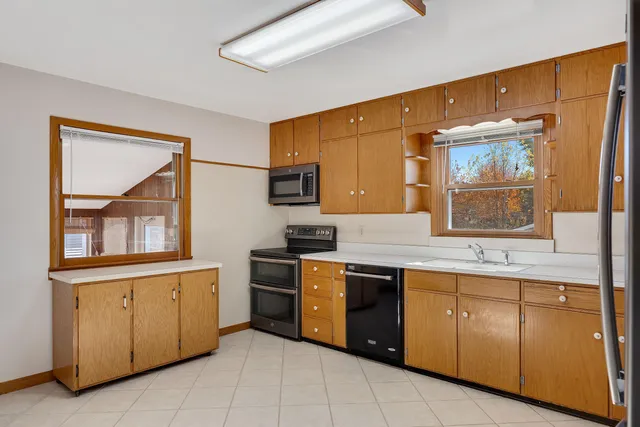 $319,900 | 1332 East Avenue North, Onalaska, WI 54650