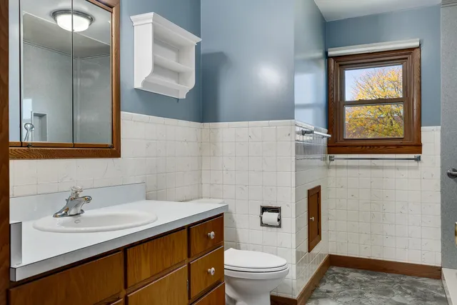 $319,900 | 1332 East Avenue North, Onalaska, WI 54650