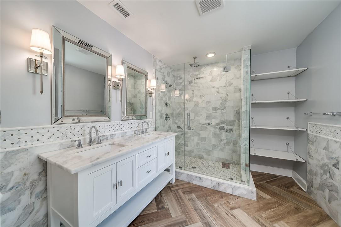 350 Southwest 8th Street, Unit 2 Boca Raton, FL 33432 - Photo 8 of 61 Master Bath