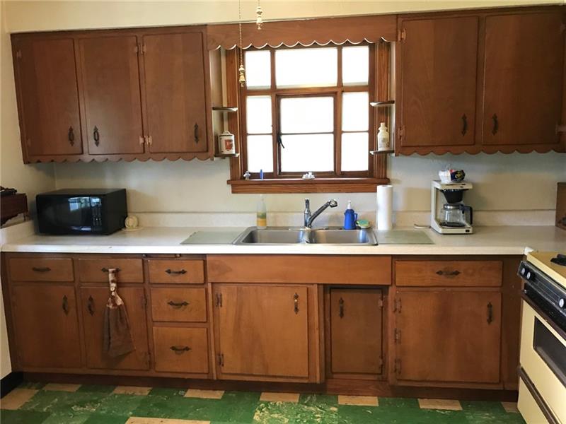 751 Saxonburg Road Butler, PA 16002 - Photo 4 of 21
