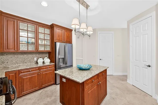 $1,150,000 | 2805 Tiburon Boulevard East, Unit 1101, Naples, FL 34109