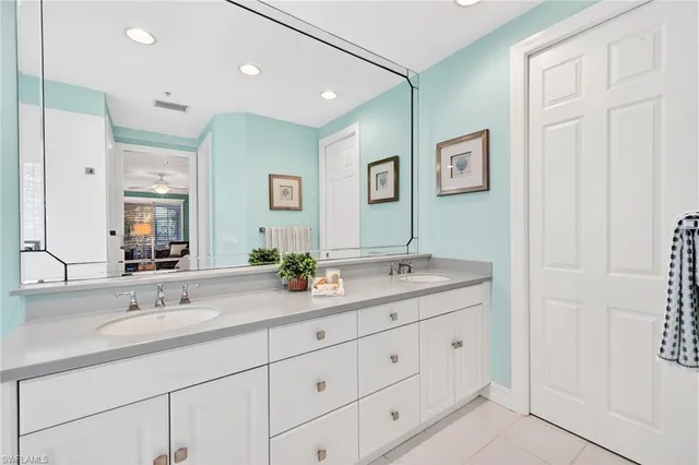 $1,150,000 | 2805 Tiburon Boulevard East, Unit 1101, Naples, FL 34109