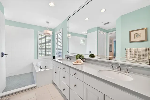 $1,150,000 | 2805 Tiburon Boulevard East, Unit 1101, Naples, FL 34109