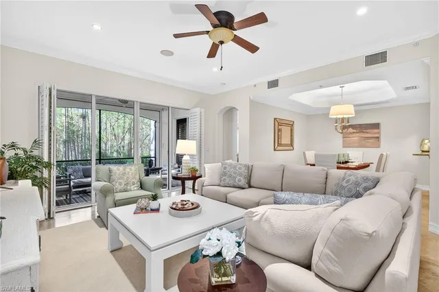 $1,150,000 | 2805 Tiburon Boulevard East, Unit 1101, Naples, FL 34109