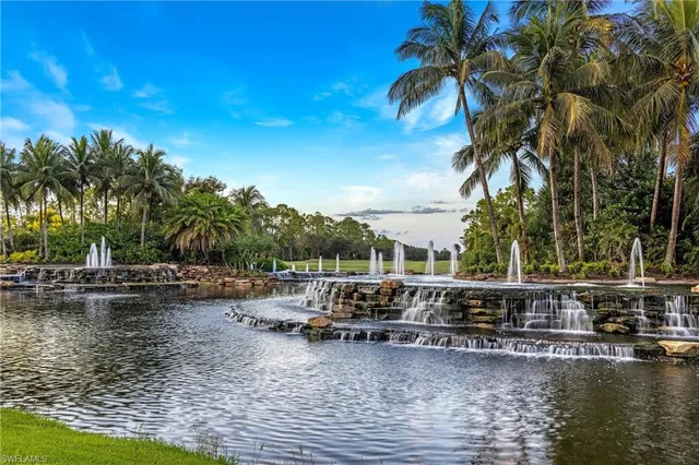 $1,150,000 | 2805 Tiburon Boulevard East, Unit 1101, Naples, FL 34109
