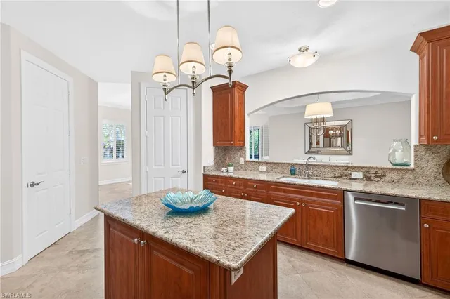 $1,150,000 | 2805 Tiburon Boulevard East, Unit 1101, Naples, FL 34109