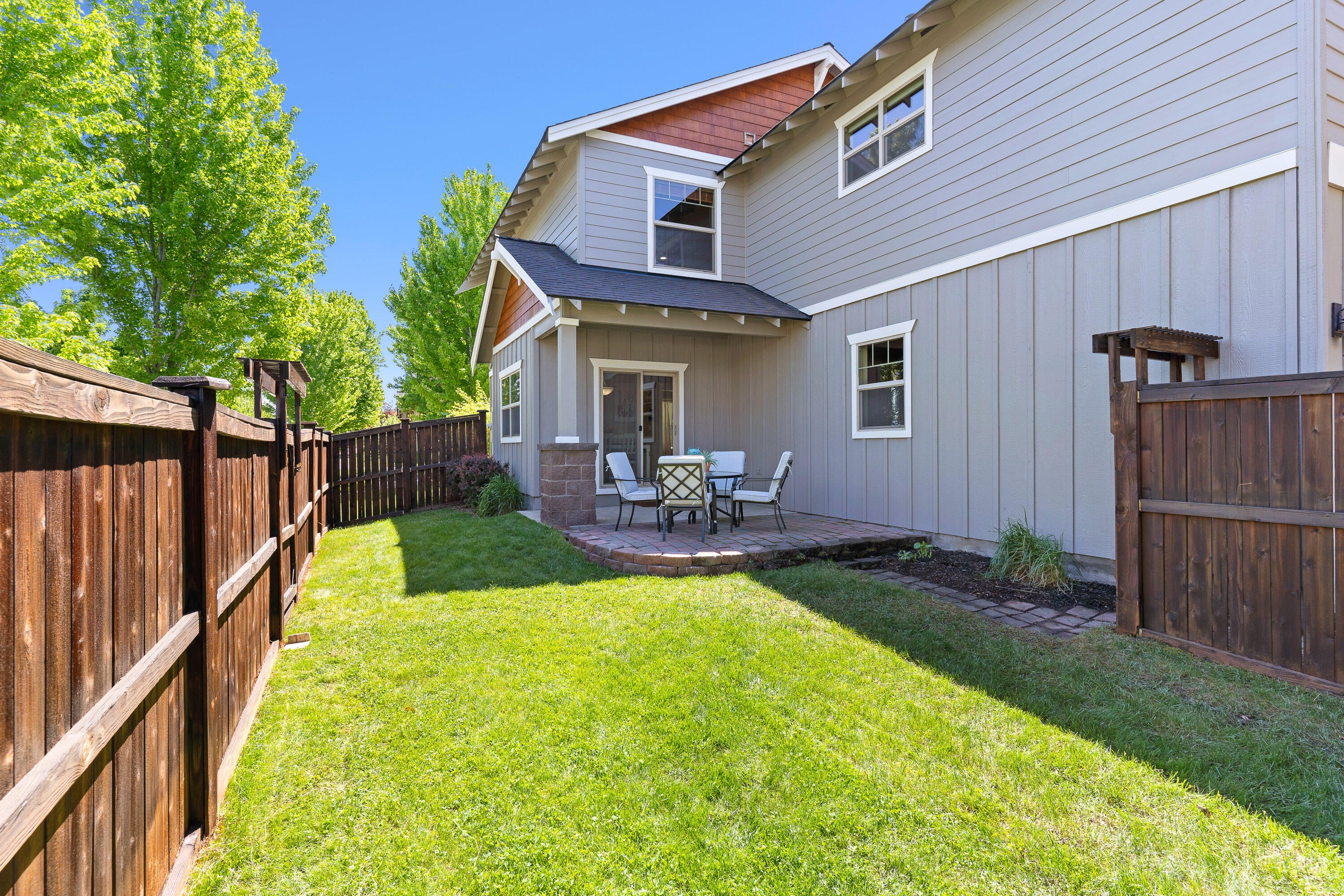 62777 Hawkview Road Bend, OR 97701 - Photo 31 of 41 DSC00200