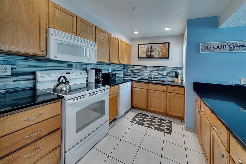 6157 Midnight Pass Road, Unit D32 Sarasota, FL 34242 - Photo 12 of 41