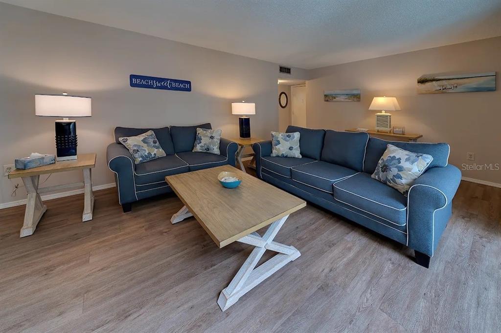 6157 Midnight Pass Road, Unit D32 Sarasota, FL 34242 - Photo 26 of 41