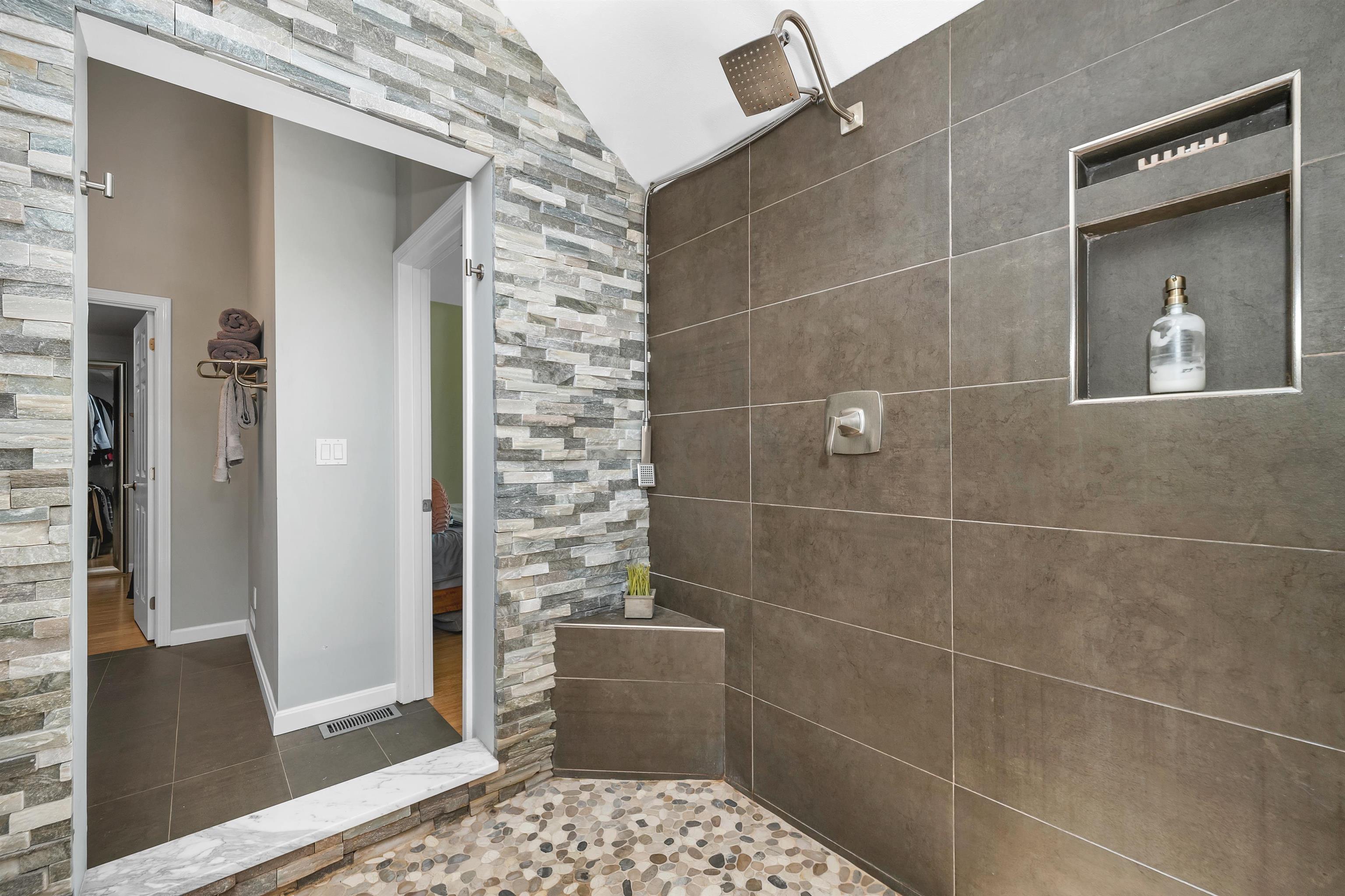 204 Chase Way Manchester, NH 03104 - Photo 27 of 50