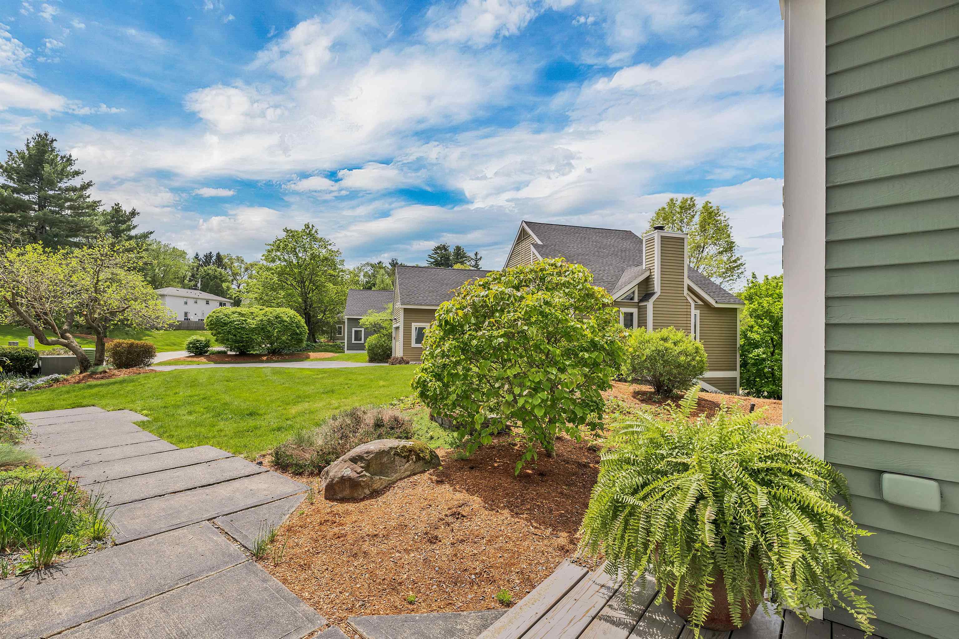 204 Chase Way Manchester, NH 03104 - Photo 48 of 50