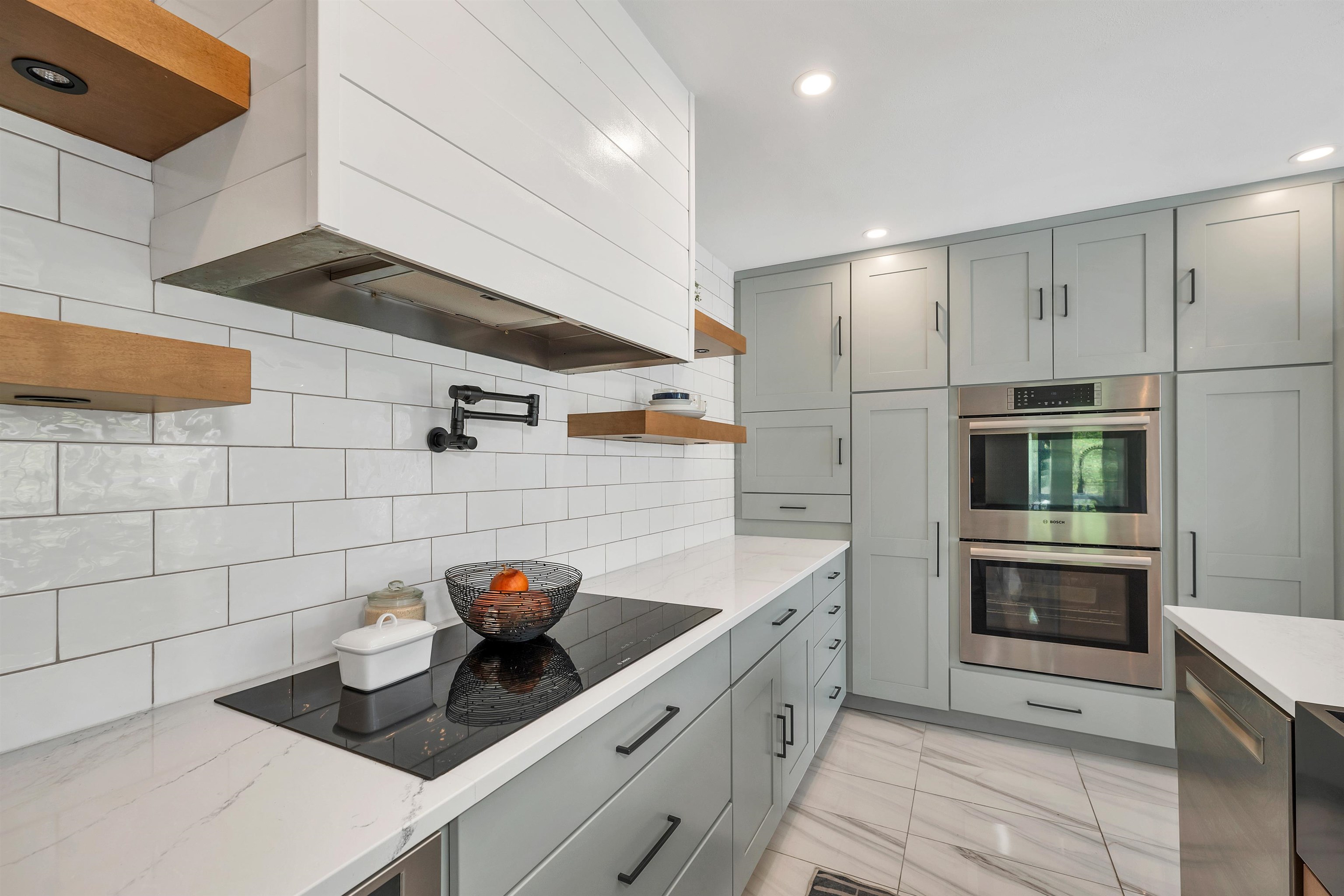 204 Chase Way Manchester, NH 03104 - Photo 5 of 50