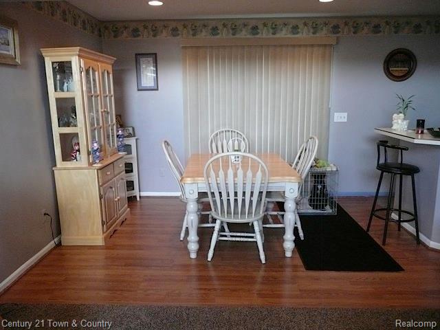 1200 Kinney Road Memphis, MI 48041 - Photo 9 of 26 Dining2.jpg