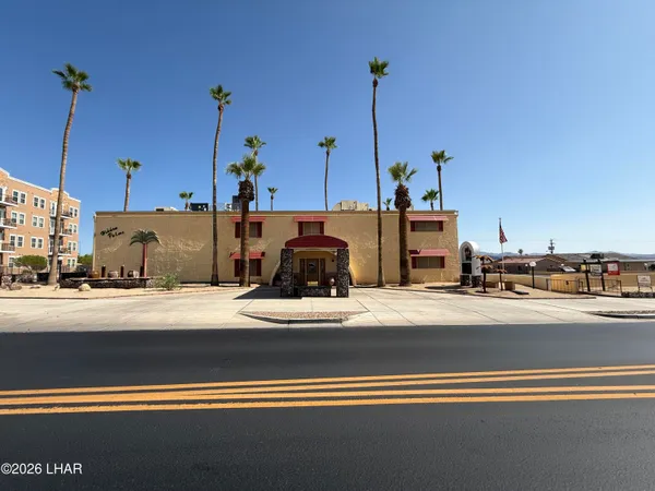$1,300 | 2100 Swanson Avenue, Unit 208, Lake Havasu City, AZ 86403