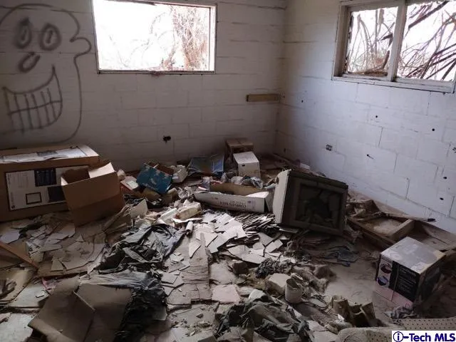 $20,000 | 82413 4th Street, Trona, CA 93562