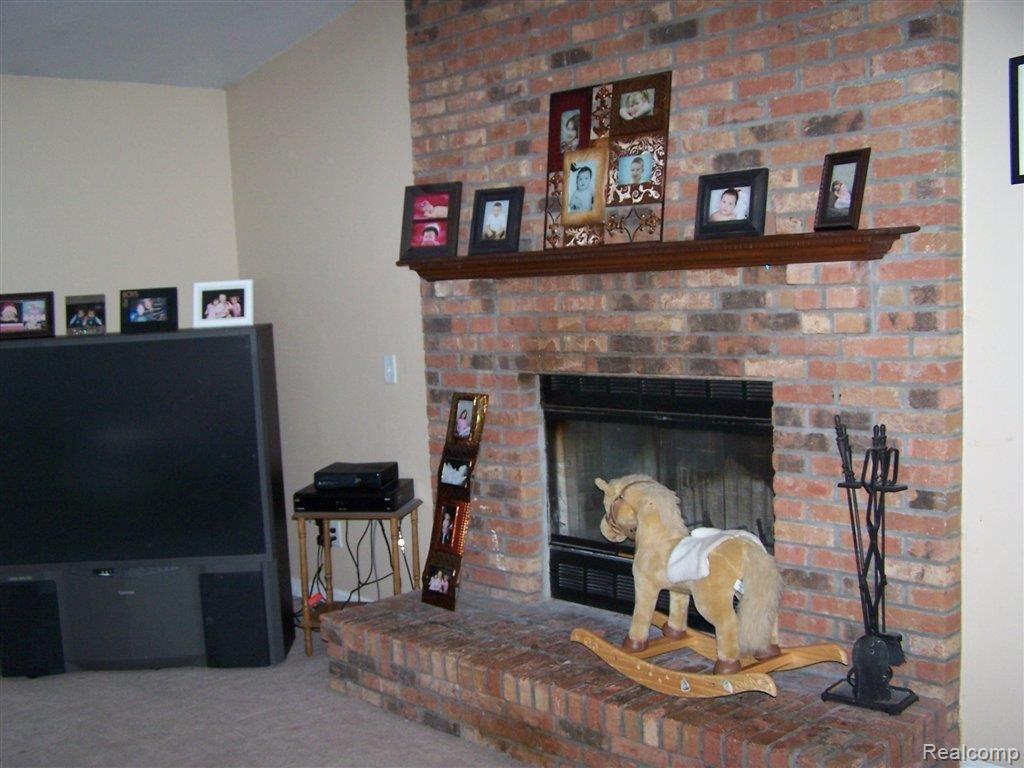 9584 North Fleming Road Fowlerville, MI 48836 - Photo 7 of 16 185.JPG