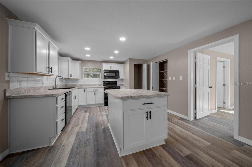 339 Southwest 83rd Street Ocala, FL 34476 - Photo 10 of 34 Gallery Image 10