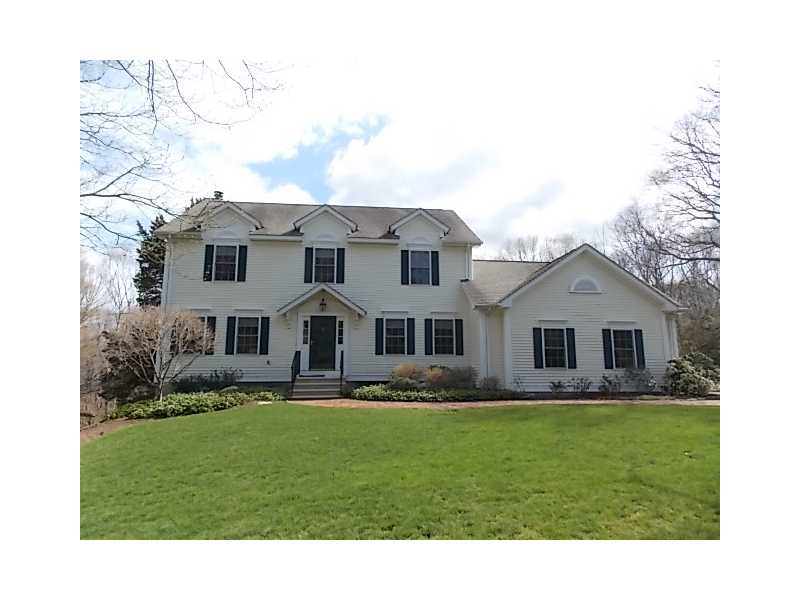 1096 Middle Road East Greenwich, RI 02818 - Photo 1 of 20 Exterior Front.