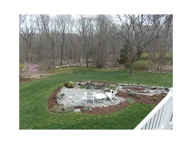 1096 Middle Road East Greenwich, RI 02818 - Photo 19 of 20 Yard/Garden.