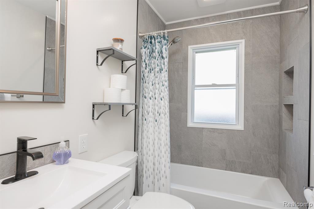 480 Roth Boulevard Clawson, MI 48017 - Photo 14 of 34