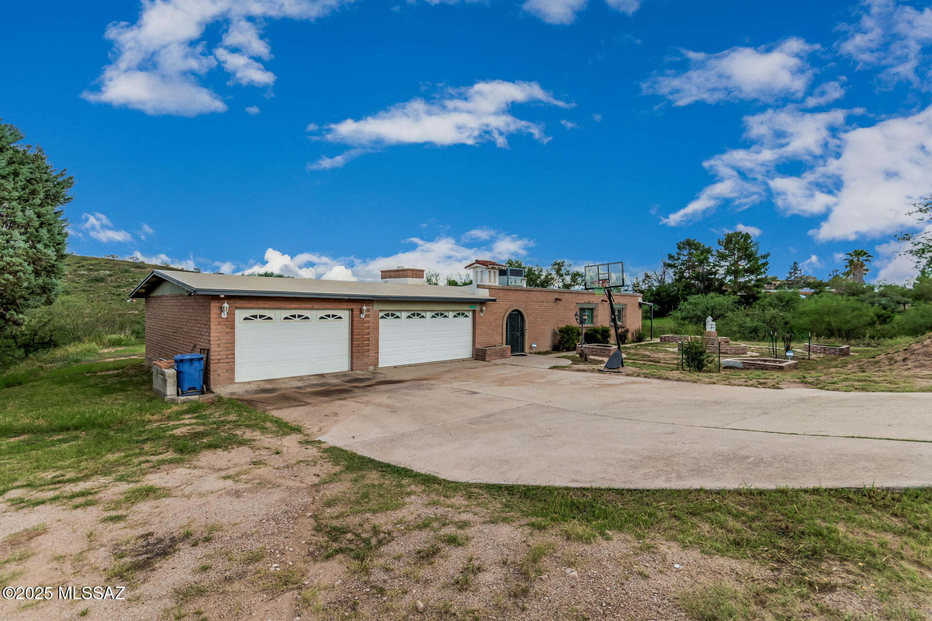 1460 North Royal Road Nogales, AZ 85621 - Photo 3 of 42