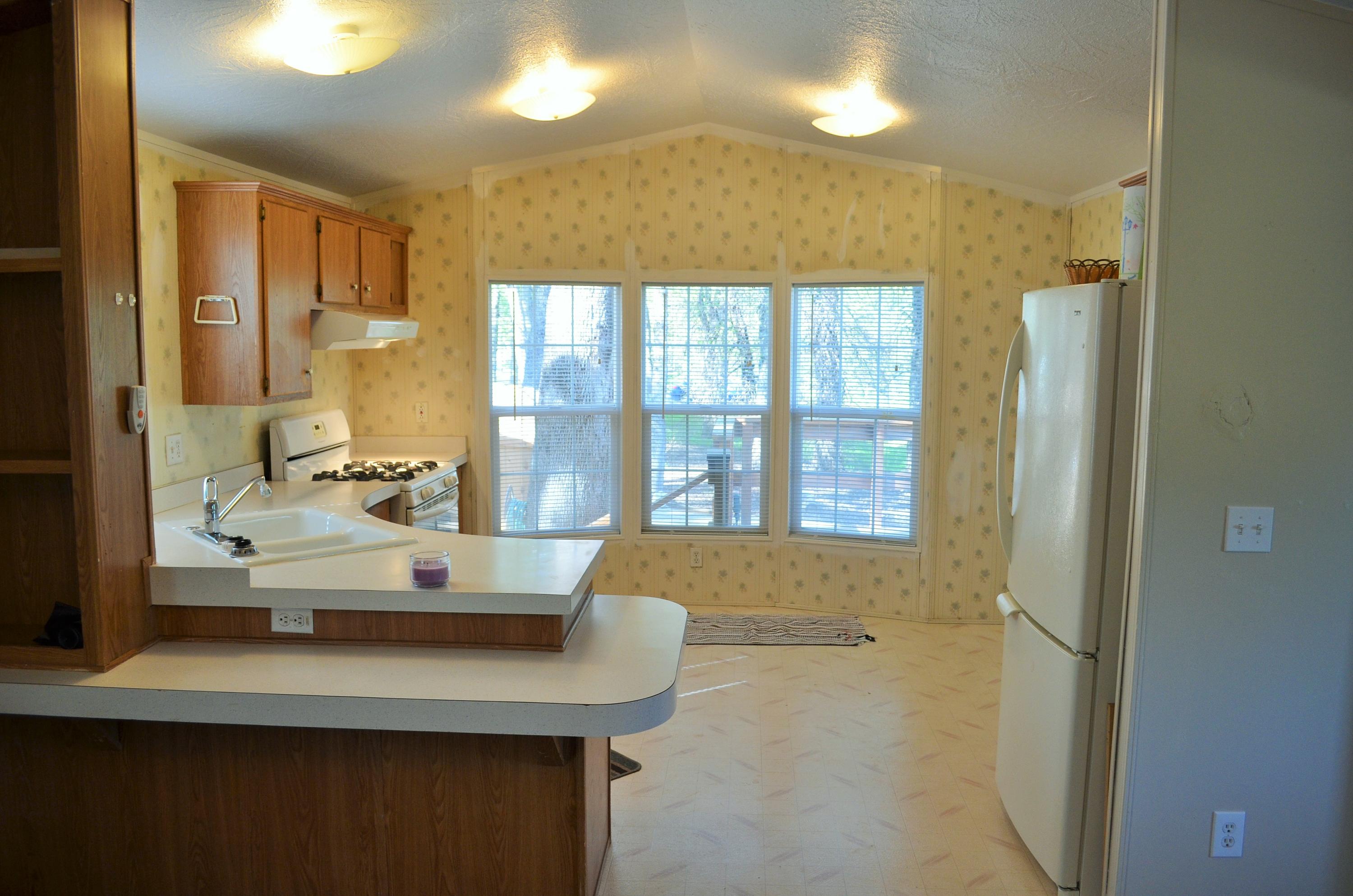 21055 Ina Way Anderson, CA 96007 - Photo 11 of 51 DSC_0205.JPG