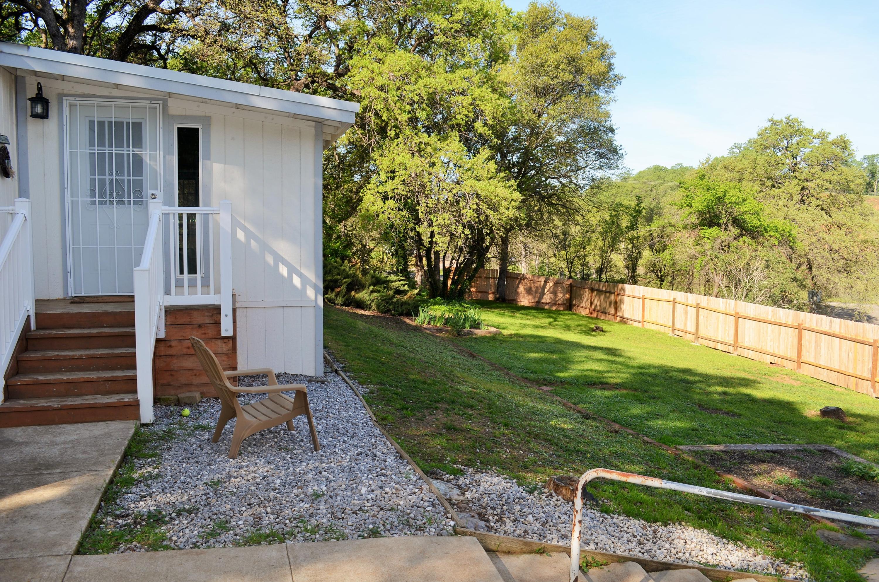 21055 Ina Way Anderson, CA 96007 - Photo 7 of 51 DSC_0183.JPG