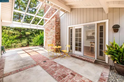 $1,795,000 | 4033 Valente Drive, Lafayette, CA 94549