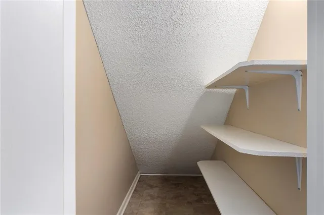 $222,000 | 6625 North Cosby Avenue, Kansas City, MO 64151