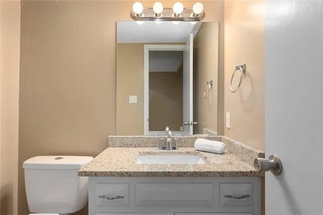 $222,000 | 6625 North Cosby Avenue, Kansas City, MO 64151