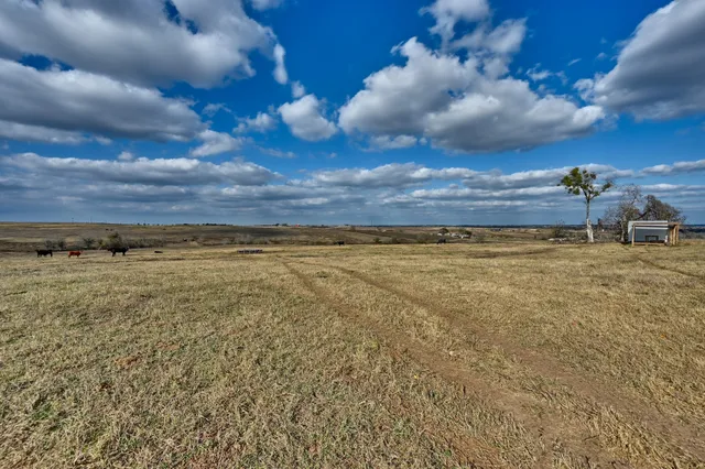 $3,507,768 | 6921 Schulz Lane, Bleiblerville, TX 78931