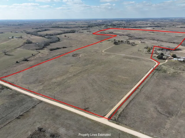 $3,507,768 | 6921 Schulz Lane, Bleiblerville, TX 78931