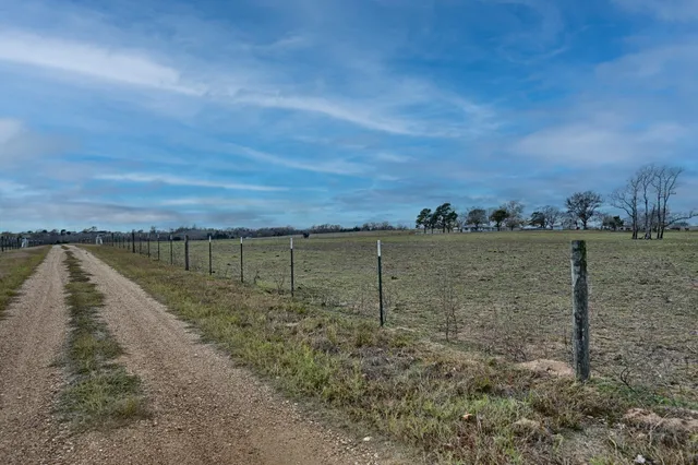 $3,507,768 | 6921 Schulz Lane, Bleiblerville, TX 78931