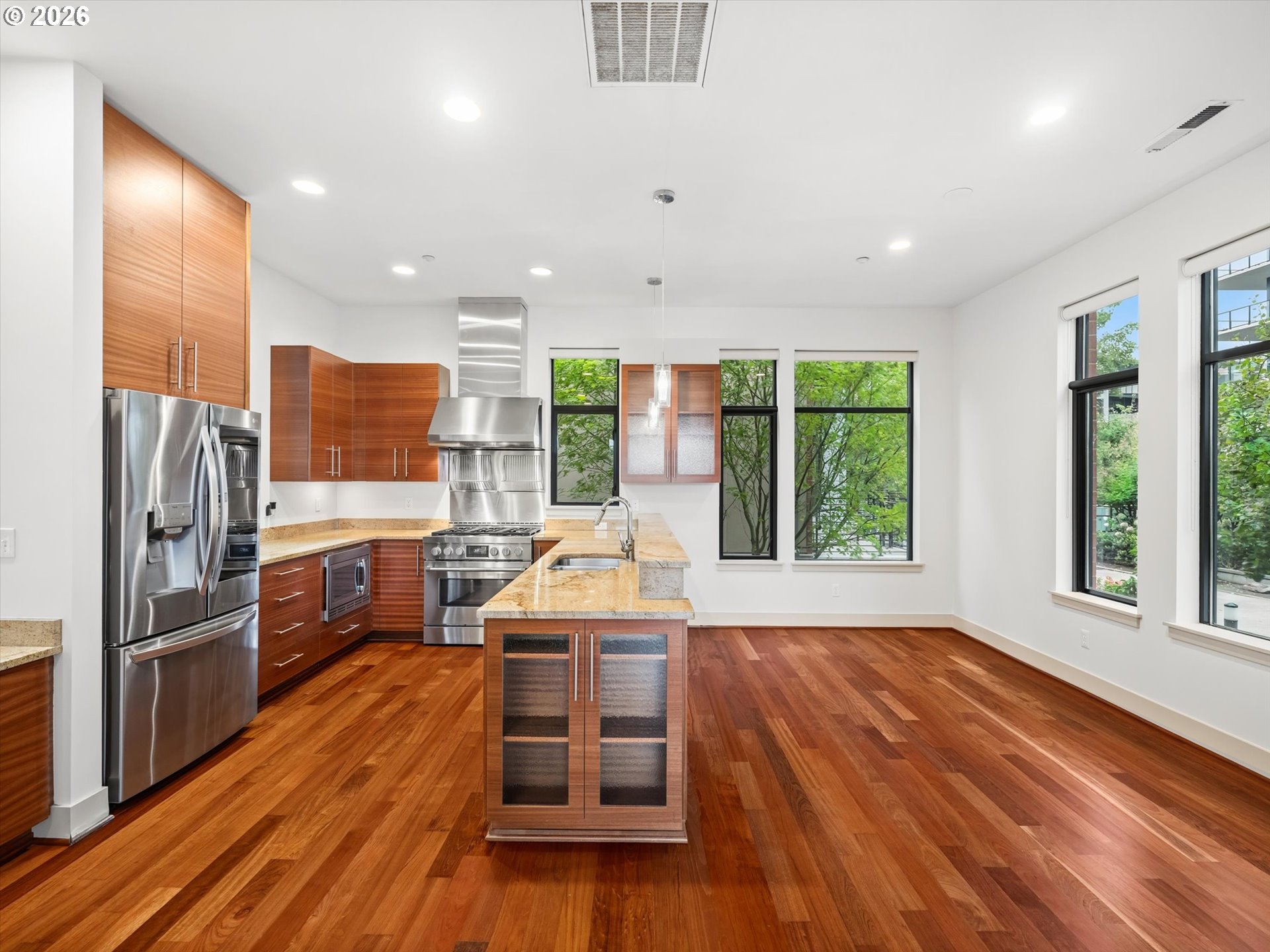 1742 Northwest Riverscape Street, Unit 1742 Portland, OR 97209 - Photo 5 of 31 Gallery Image 5
