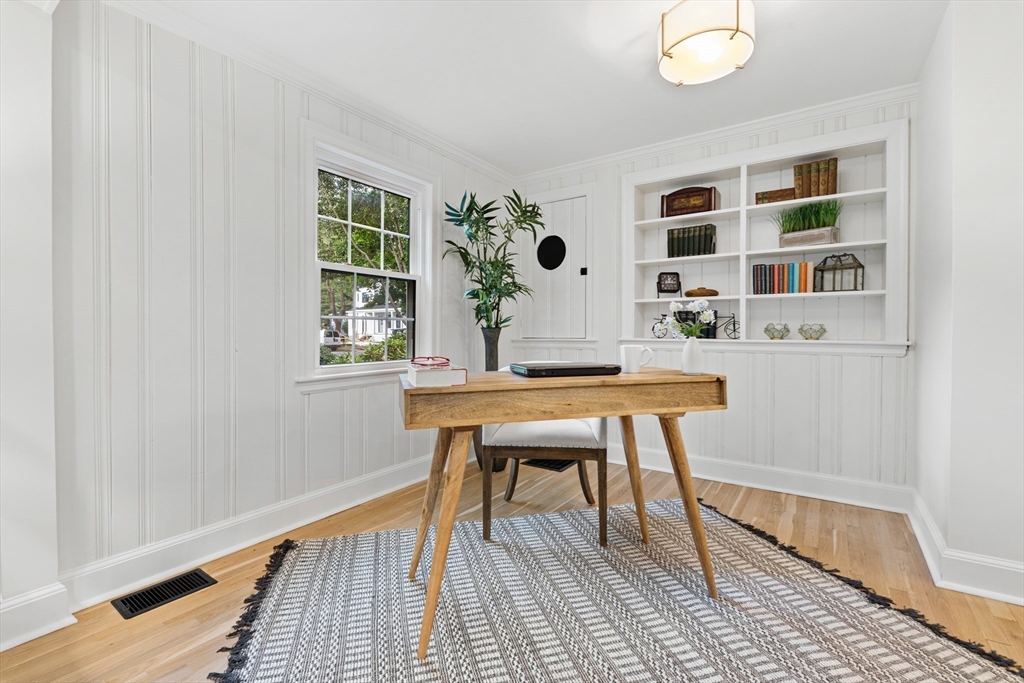 6 George Aggott Road Needham, MA 02492 - Photo 11 of 27