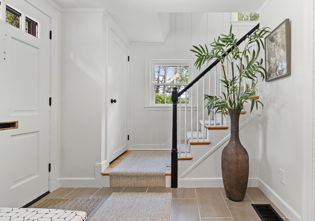 6 George Aggott Road Needham, MA 02492 - Photo 13 of 27