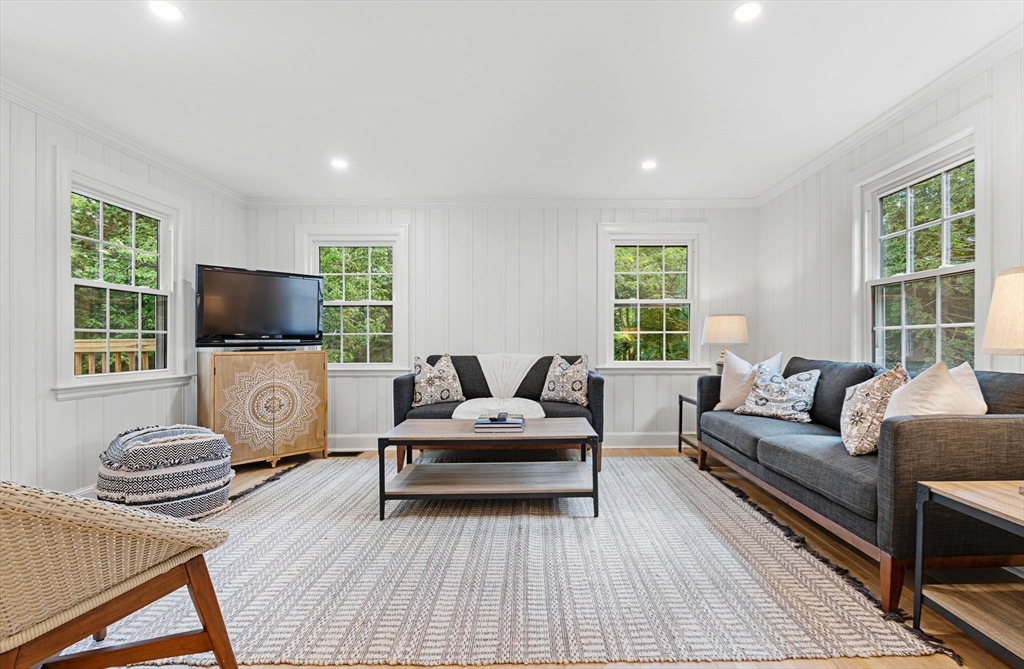 6 George Aggott Road Needham, MA 02492 - Photo 9 of 27